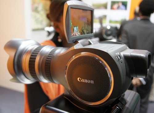 Canon announcing a professional 35mm camcorder in Hollywood on November 3rd?